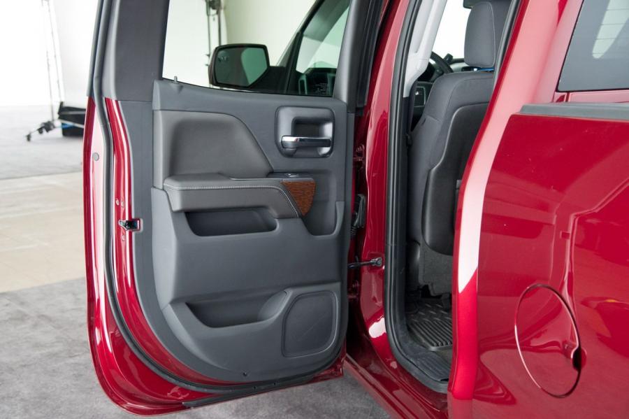  GMC Sierra SLT Crew Cab 2014 года  (фото 16 из 167)